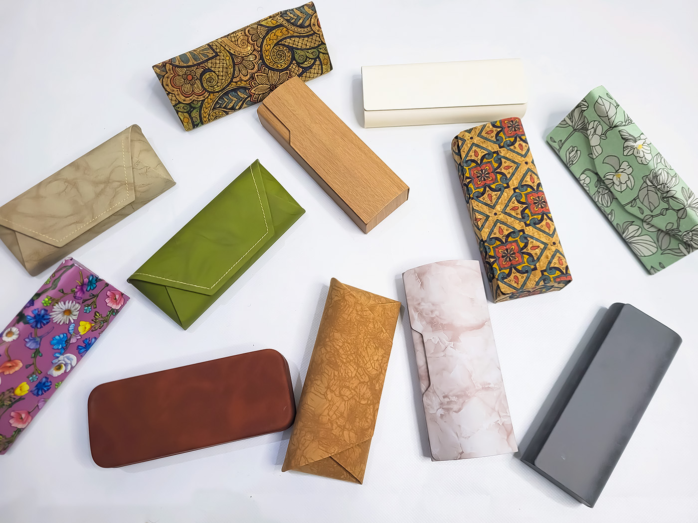 Boite lunette optique /solaire (paquet 12)